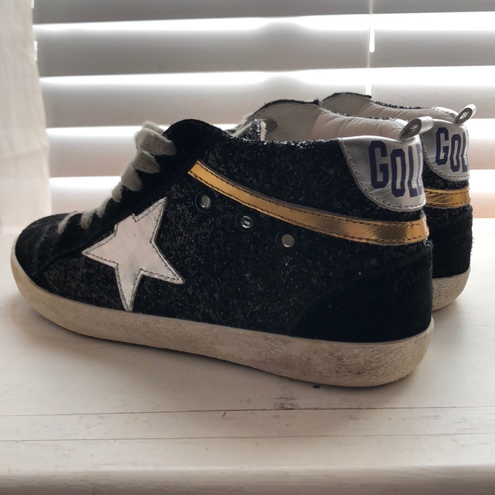 Authentic golden goose